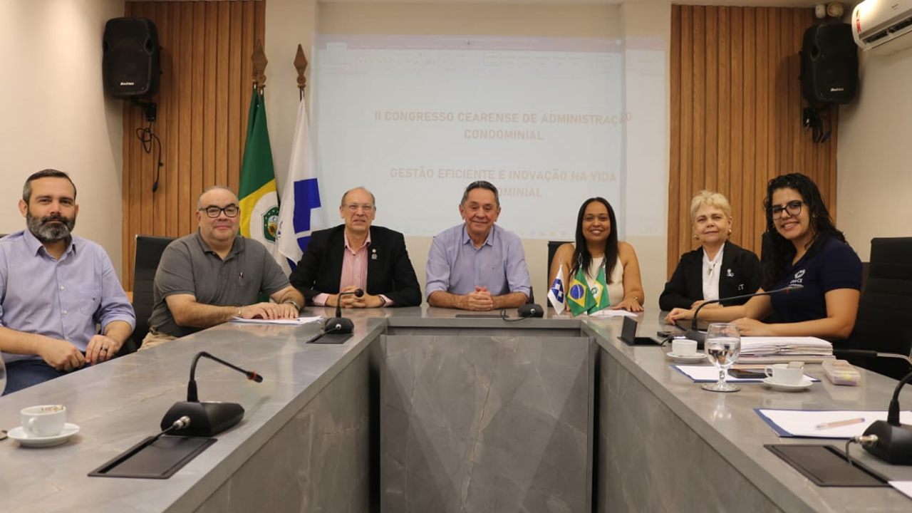 CFA e CRA-CE participam de reunião de alinhamento da Comissão Especial de Administração de Condomínio